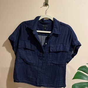 Banana Republic sz Medium petite. Navy blue blouse